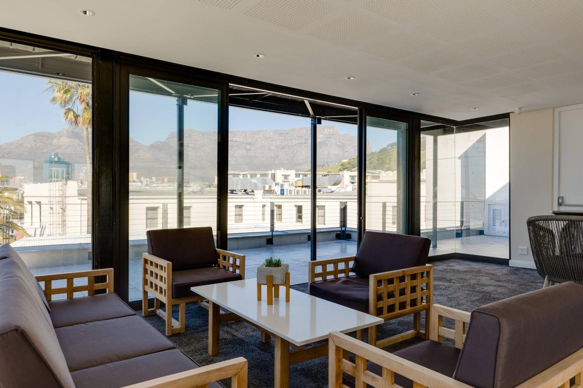 Protea Hotel By Marriott Cape Town Waterfront Breakwater Lodge Kültér fotó