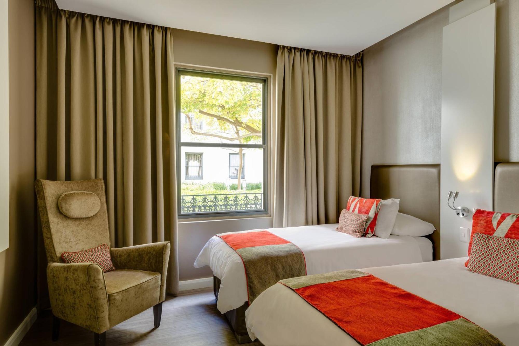 Protea Hotel By Marriott Cape Town Waterfront Breakwater Lodge Kültér fotó